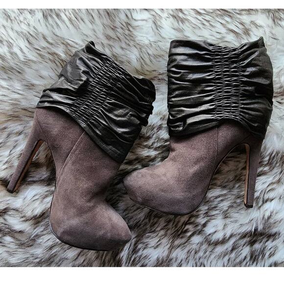 L.A.M.B. Puffy Suede Leather Booties Size 7 - Picture 1 of 10